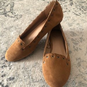 Women’s 8.5 Report Flats
